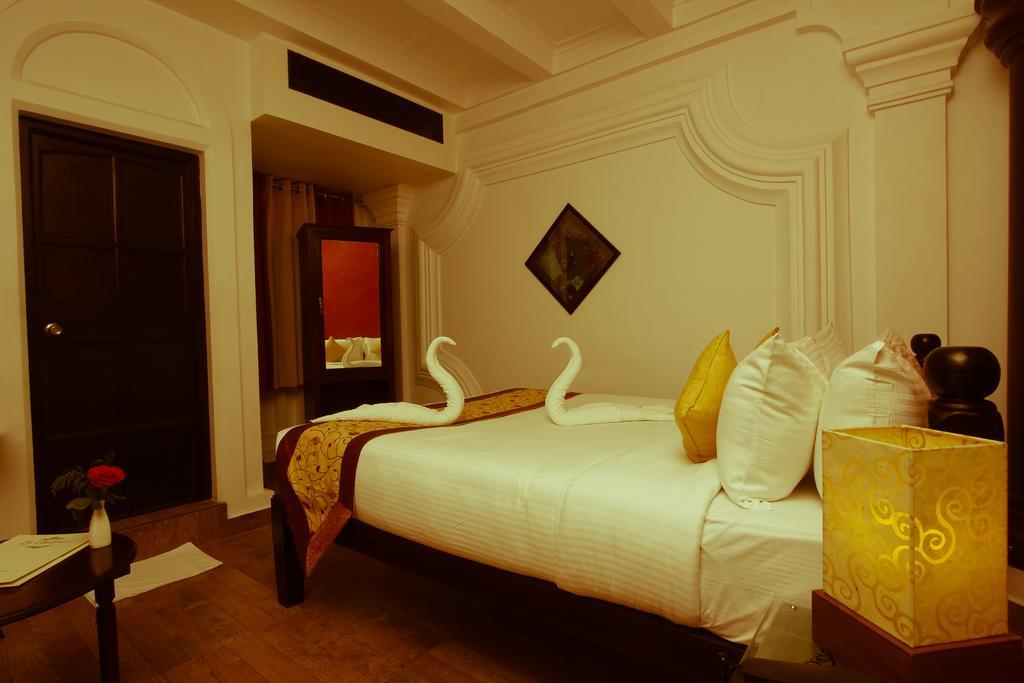 Le Chateau Pondicherry Exteriör bild